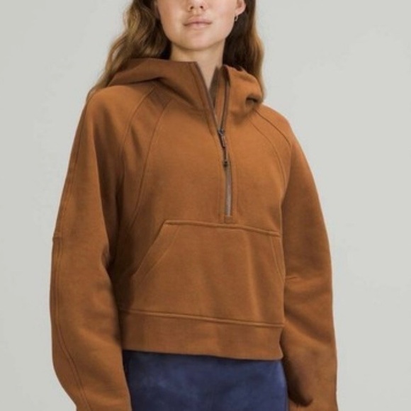 lululemon athletica Tops - Lululemon Scuba cropped Hoodie M/L